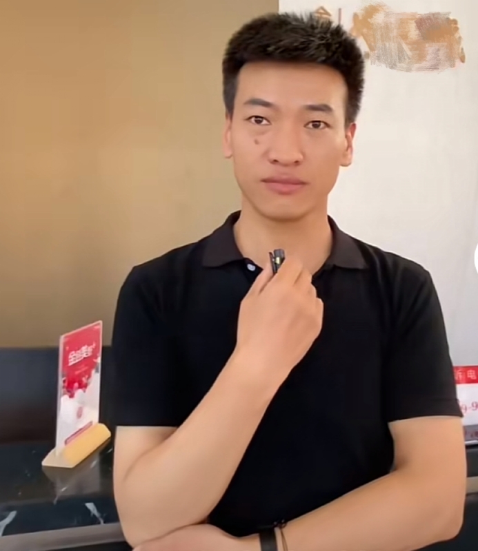 一杯梁白开的第一张照片--泰宁交友网